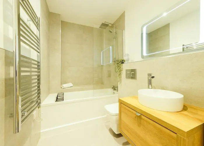 Hotwells Flat 3 - Hopewell *